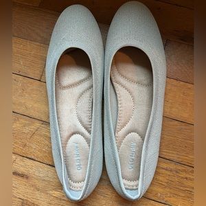 NWOT Old Navy Knit Flats
